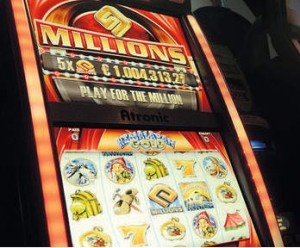 Een Mega Millions slotmachine bij Holland Casino