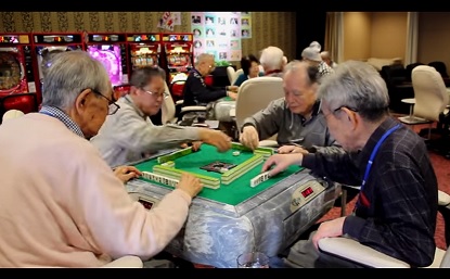 Japanse bejaarden in dagopvang-casino